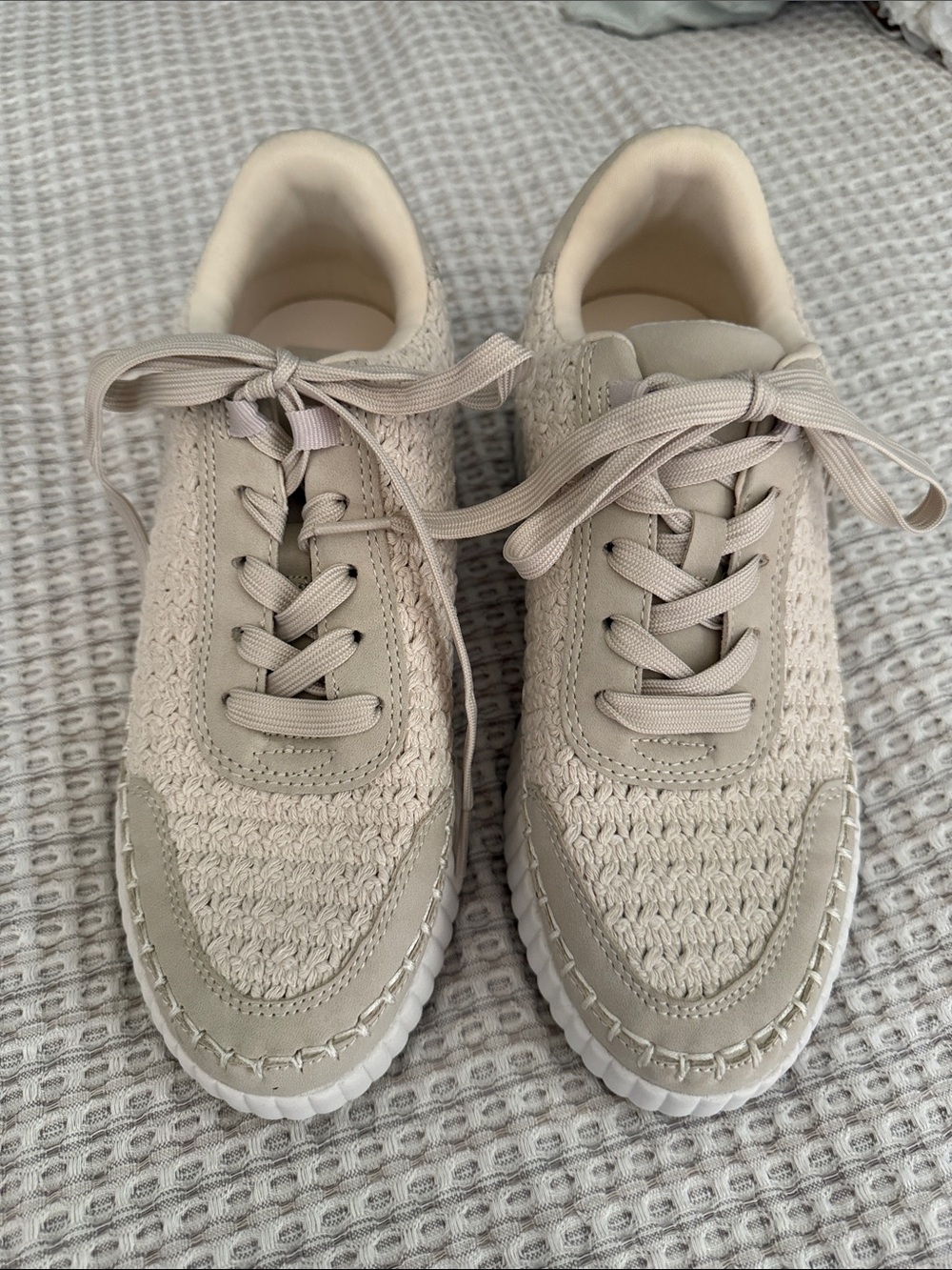 Dolce Vita Knit Lace-Up Sneakers in Light Beige New Without Tags 7.5